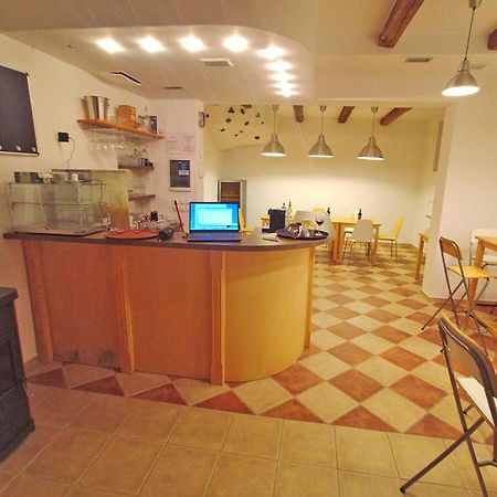 Paklenica Sport Apartments Starigrad Paklenica Extérieur photo